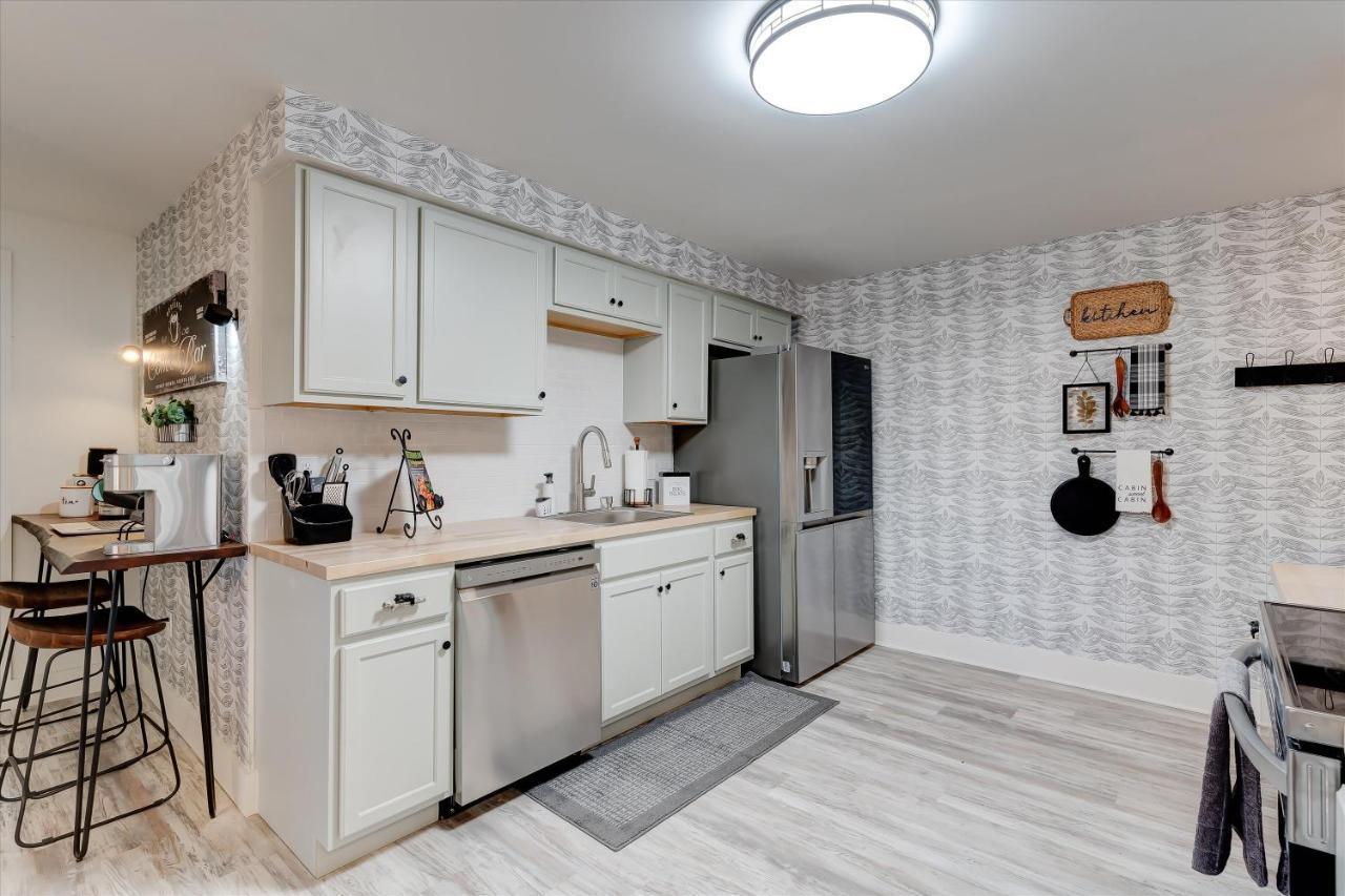 The Pet Friendly Cub Cabin Sevierville Eksteriør bilde